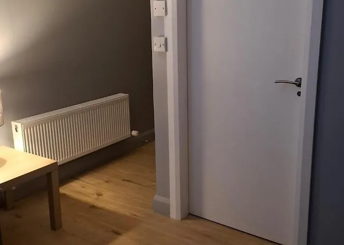Apartment 1 At Busy Bee *